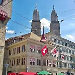 Turicum Apartment Mit Balkon Und Parkplatz