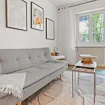 Close To Lake & Balcony 1 Bdr Wollishofen Self Check In