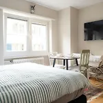 Im Herzen Der Zuercher Altstadt Apartment