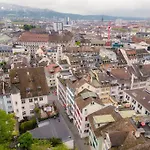 Im Herzen Der Zuercher Altstadt Zurich