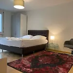 Cute Studio Next To Museum Of Art - Art 9