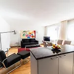 Executive 1bd Flat In The Center - Hoesch 2 Apartment *