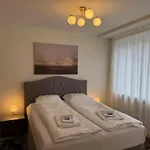 Modern 1Br With In Trendy Area - West 10