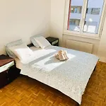 Huge City Center Apartment With Balcony In Zurich, Kars - Self Checkin