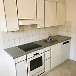 Huge City Center Apartment With Balcony In Zurich, Kars - Self Checkin