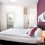 Hotel Hottingen - Near Old Town And Lake