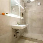 Family Suite 3 Bedroom Apartment Zurich