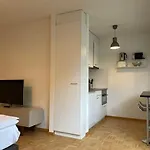 Cute Studio Next To Museum Of Art - Art 9