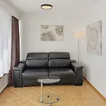 Very Nice 1Br Flat With Sunny Balcony - Sky4