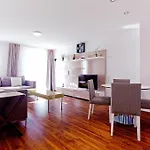 Premium Apartments By Livingdowntown