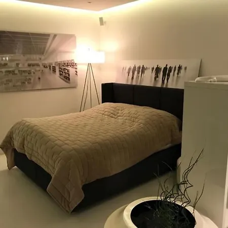 Apartment - Stylish Moebliert In Direkter Seenaehe