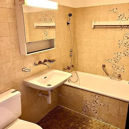 3 Room Old Town Flat - Munsterb * Zurich