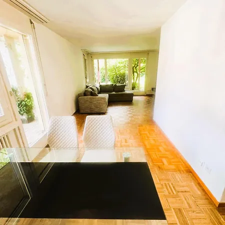 3 Room Old Town Flat - Munsterb
