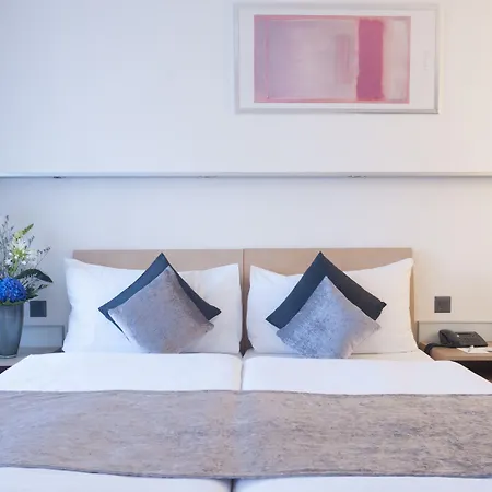 Hotel Krone Unterstrass 4*