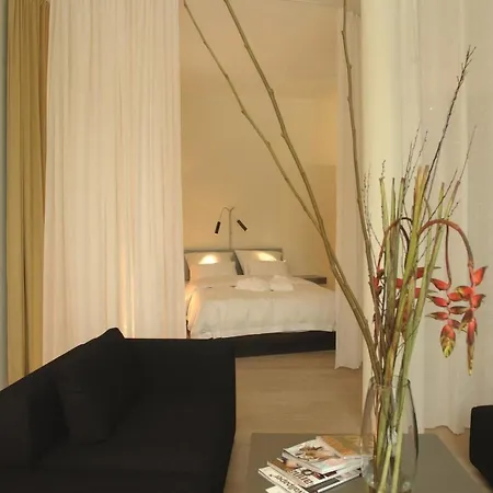 Aparthotel & Rigiblick 4*