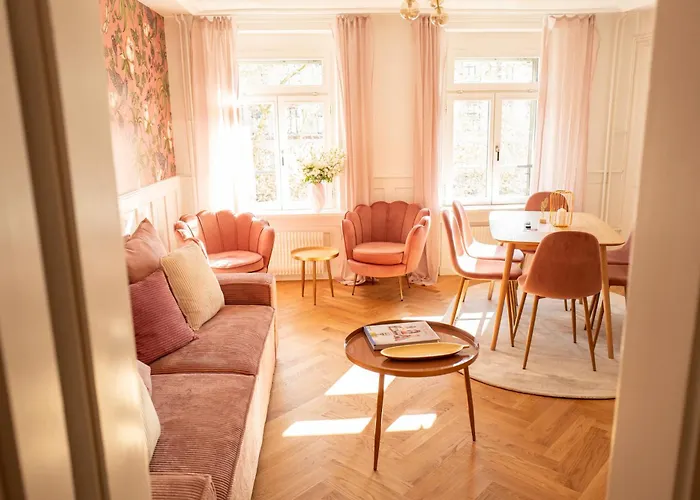 Rose Suite