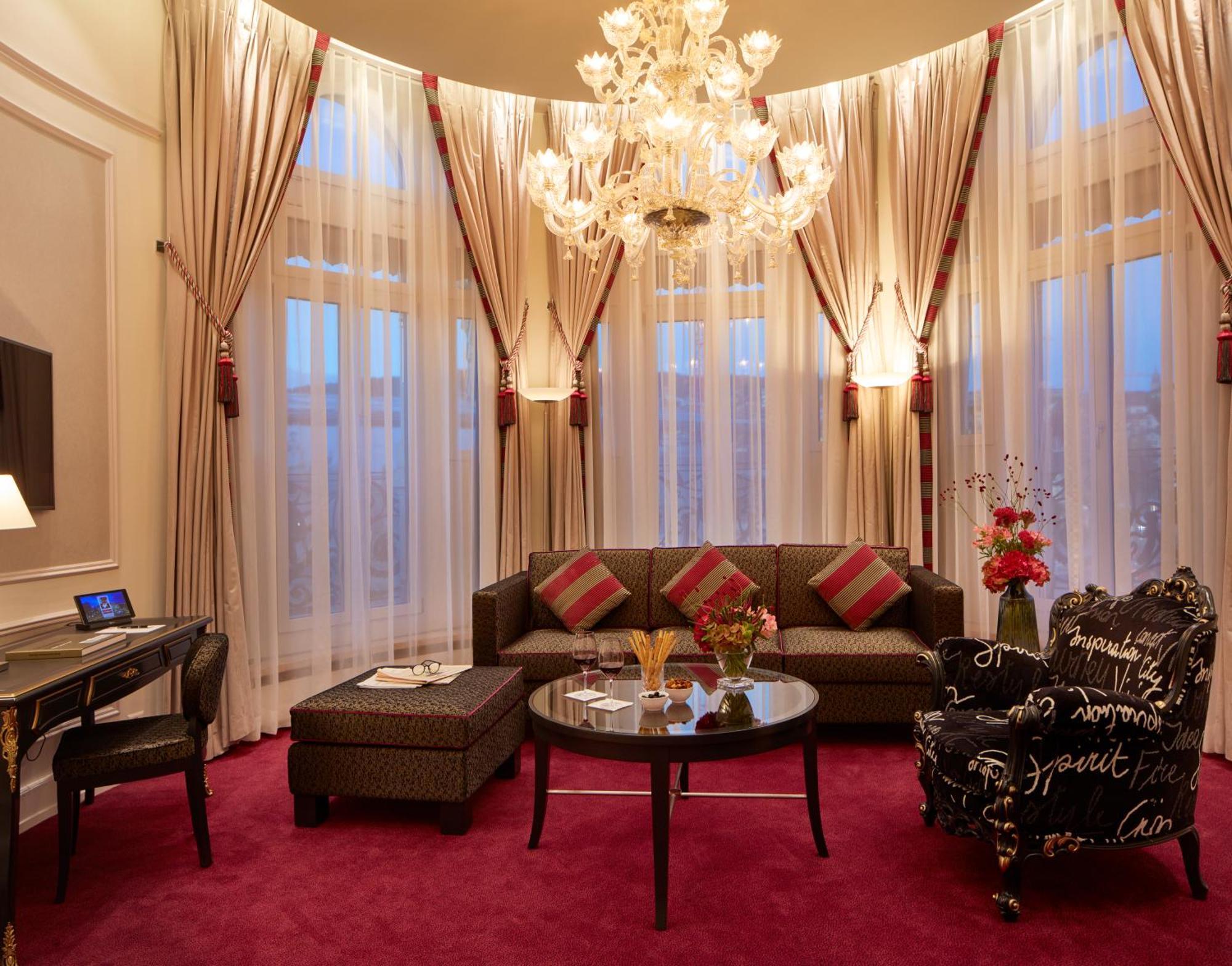 The Dufour By Schweizerhof Hotel 5*