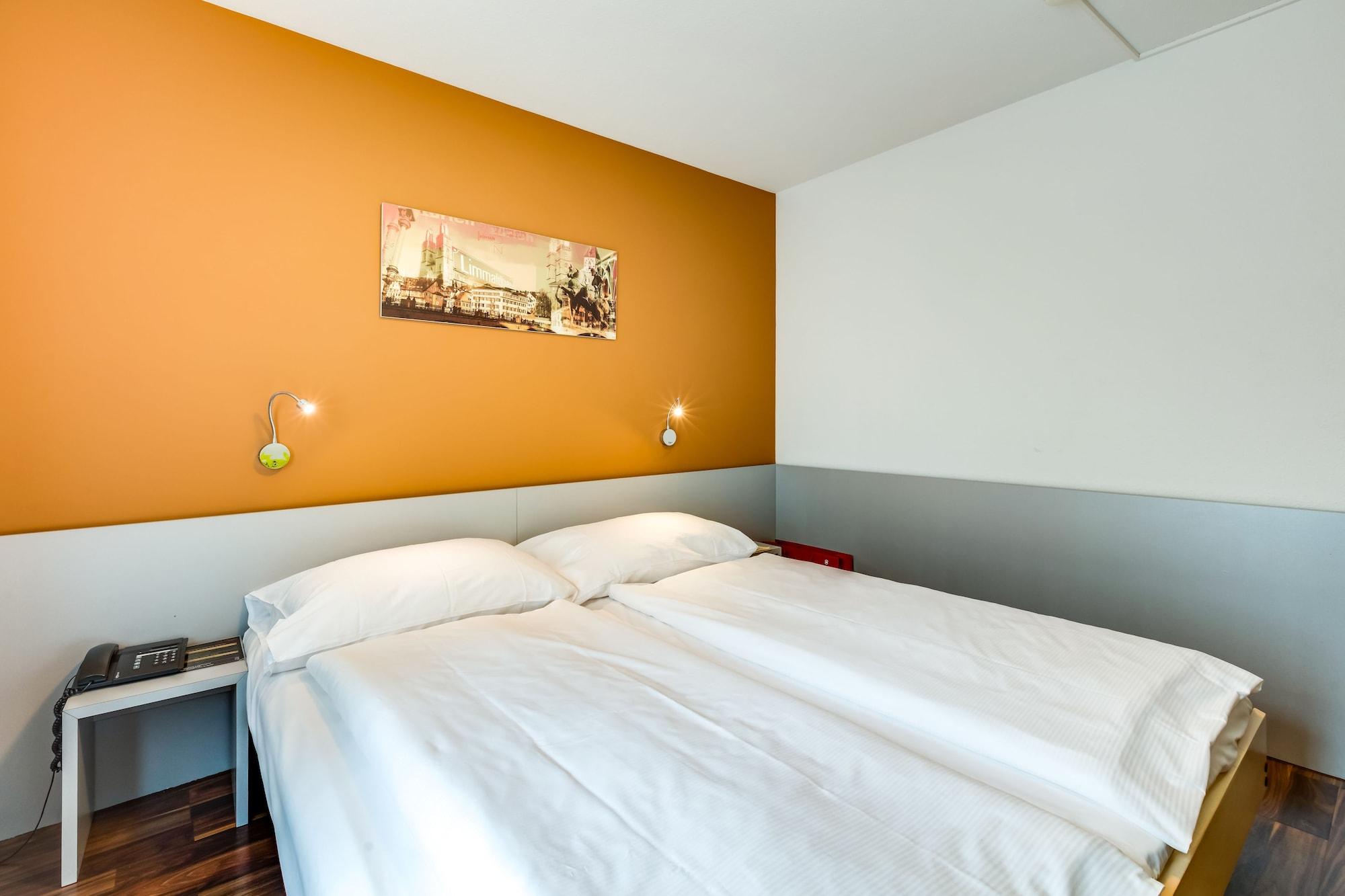 Alexander Old Town Guest house 2*