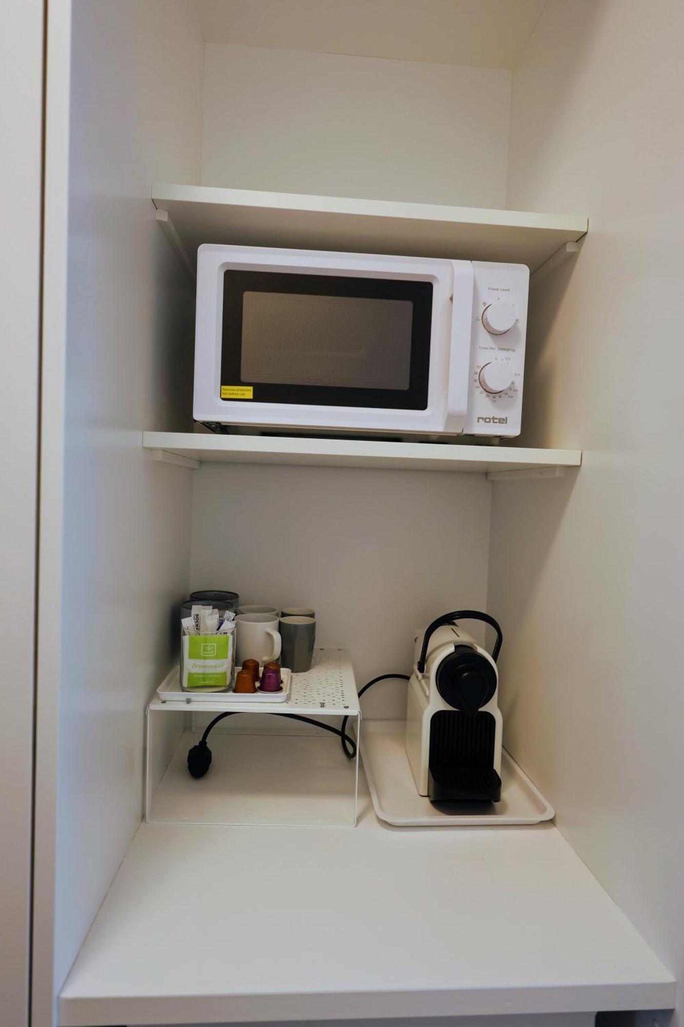 Reizendes Tiny Albisriederplatz * Zurich