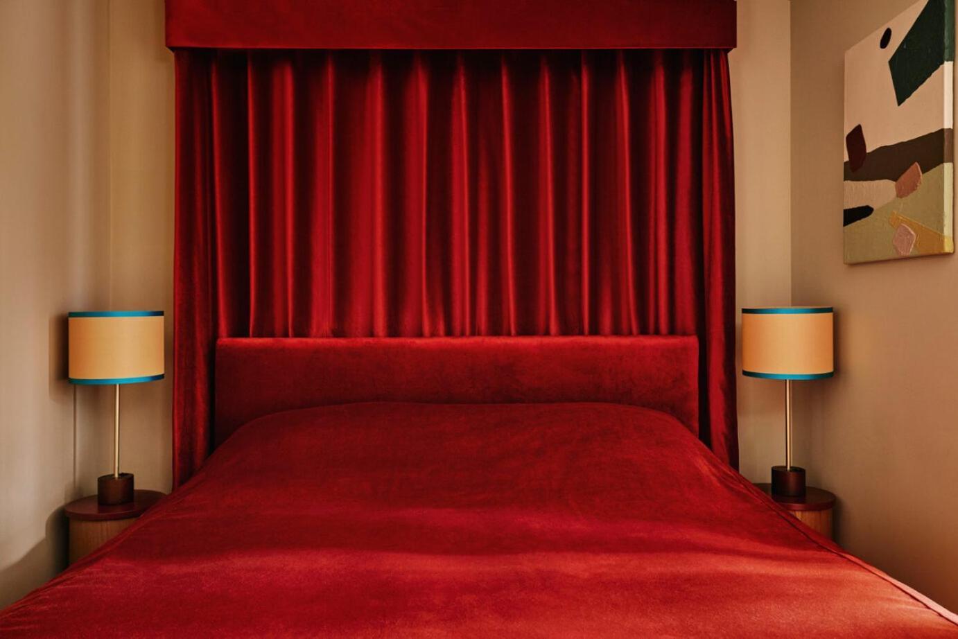 Locke Am Platz Hotel 4*