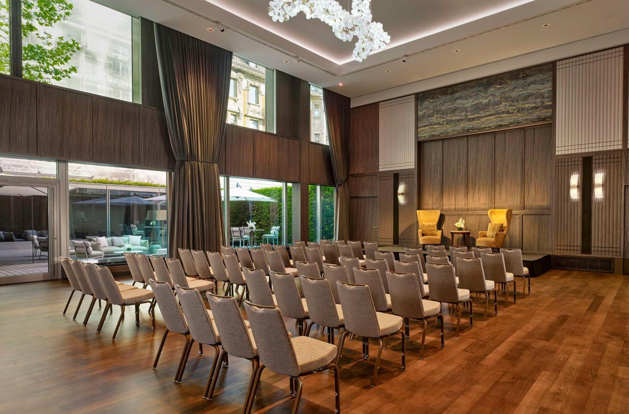 Park Hyatt – Center Luxury 5*