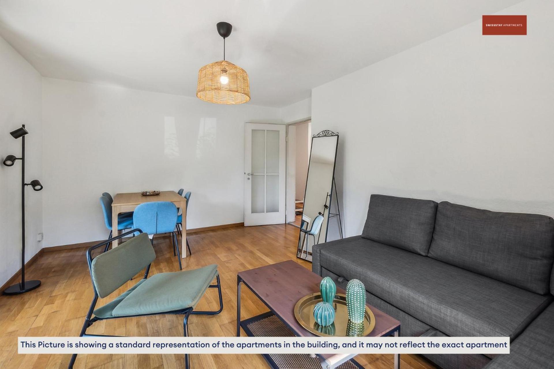 Apartment Urban Charm: Your Comfy Close To The *