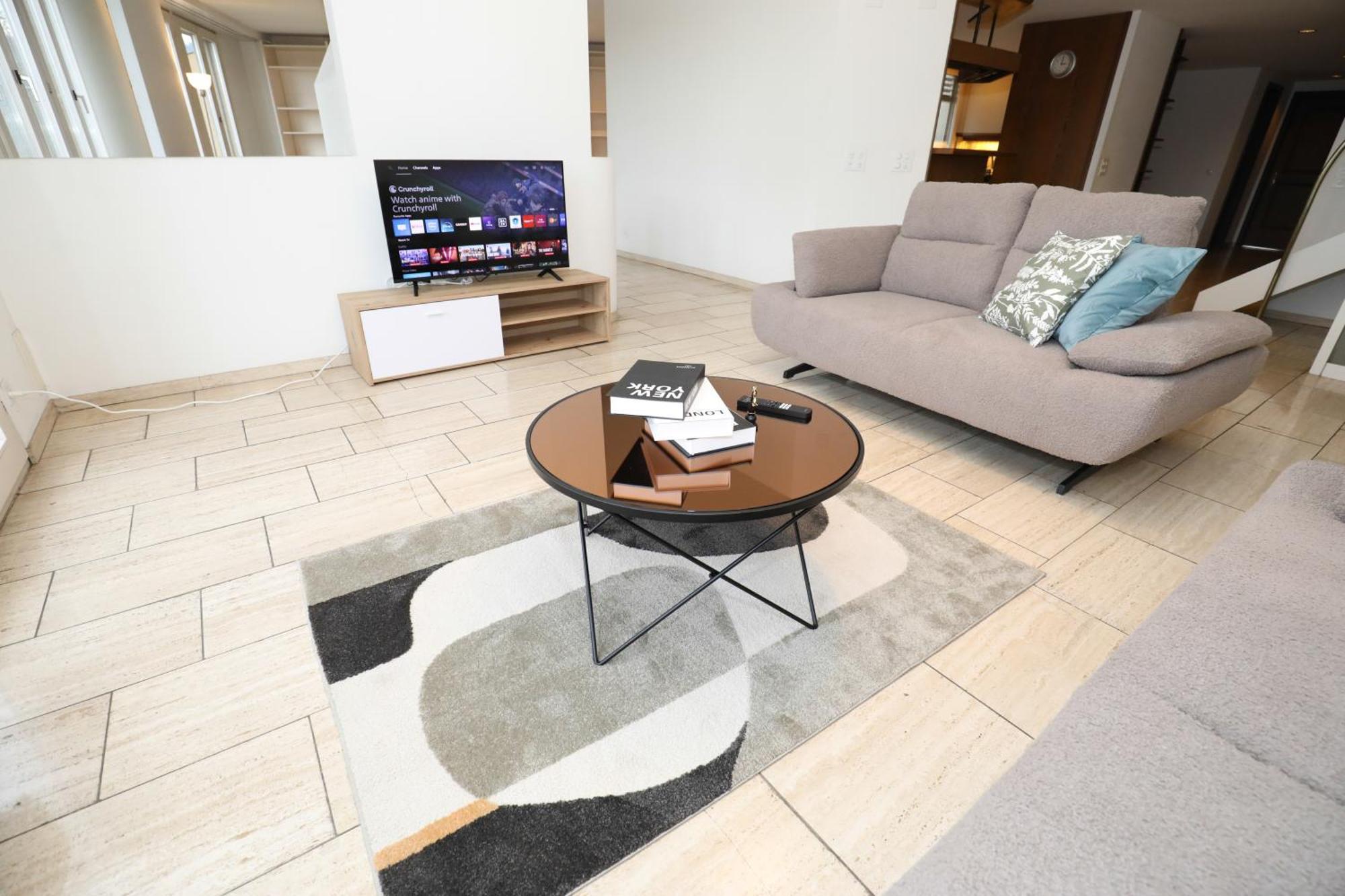 Penthouse With Jacuzzi, Sauna And Rooftop Apartment *