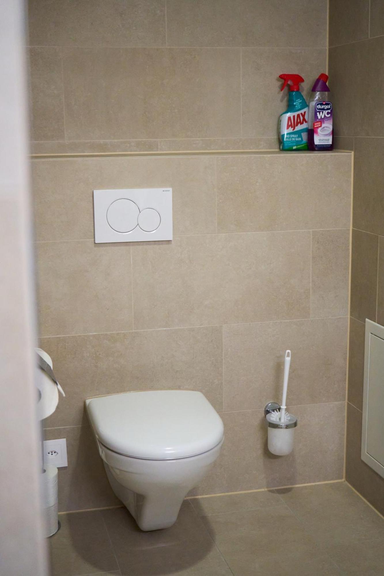 Wollishofen Station 2 Bedroom Luxury Apartment Zurich