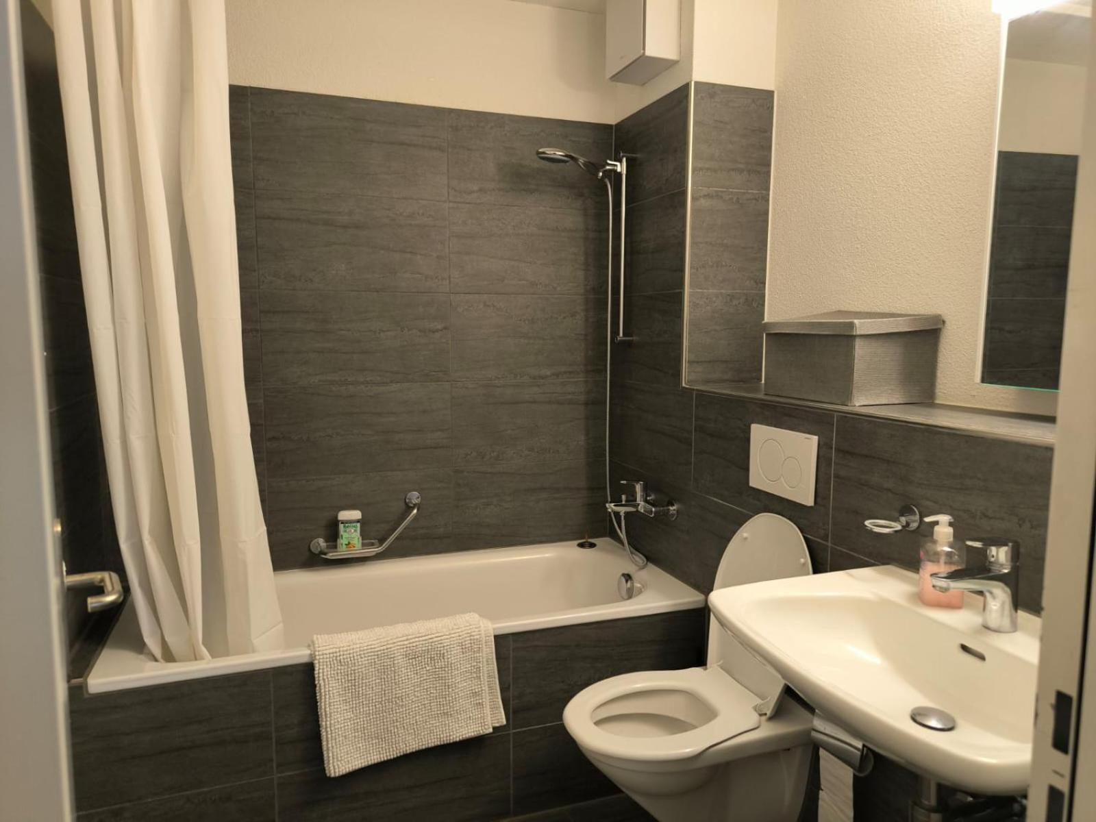 In West-eichbuehlstr 62-68 Apartment