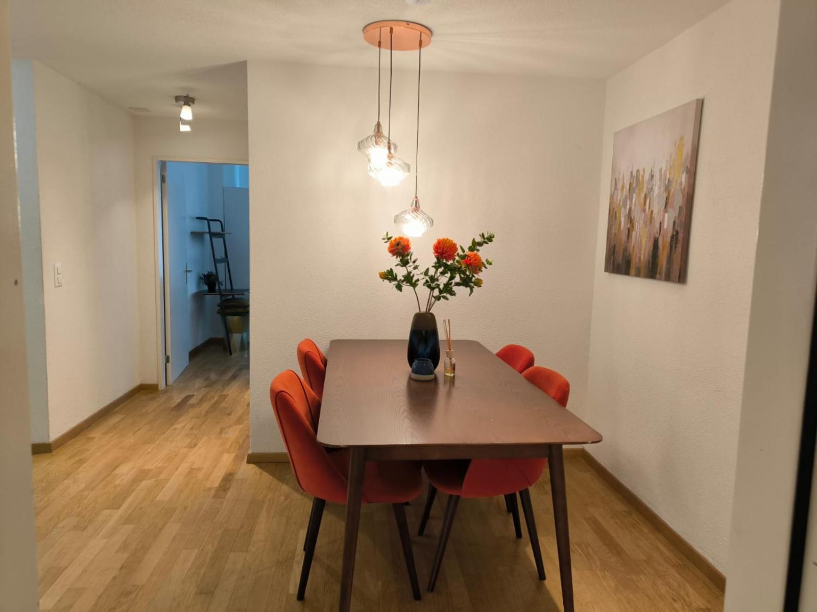 In West-eichbuehlstr 62-68 Zurich