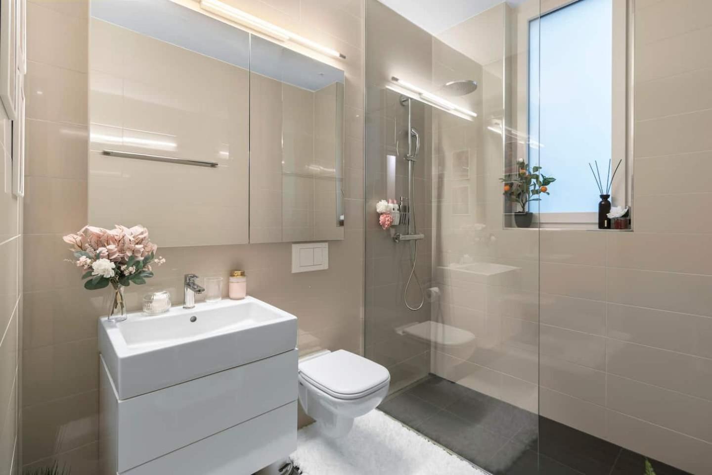 Apartment Btqcentralacfreeparkingterrace Zurich
