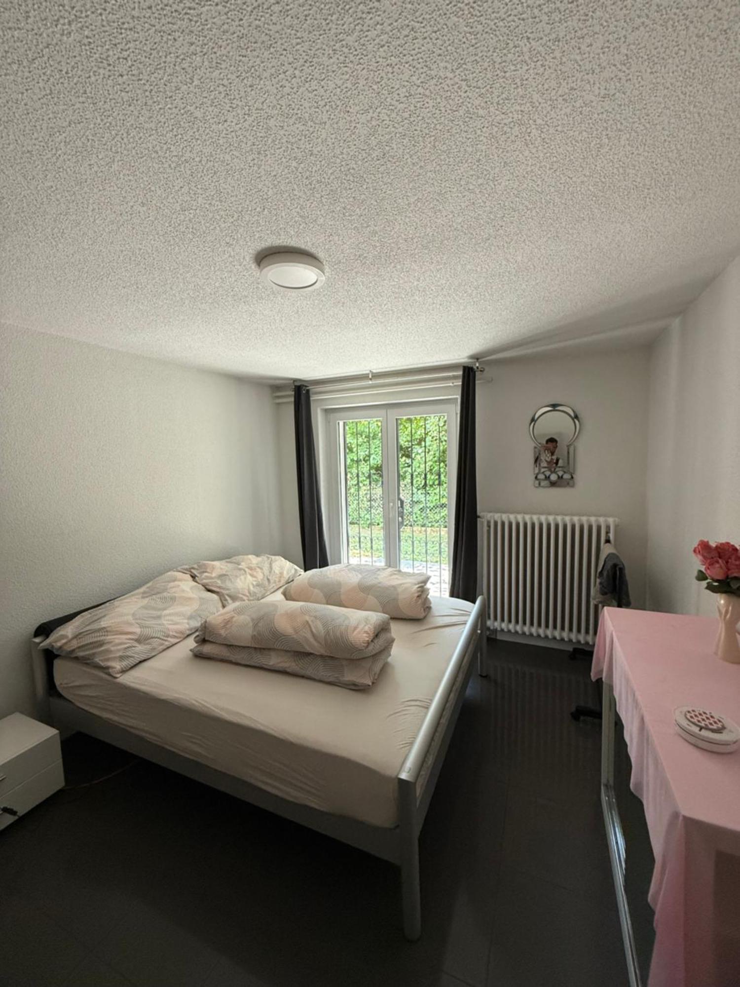 Sunny Near Airport Homestay