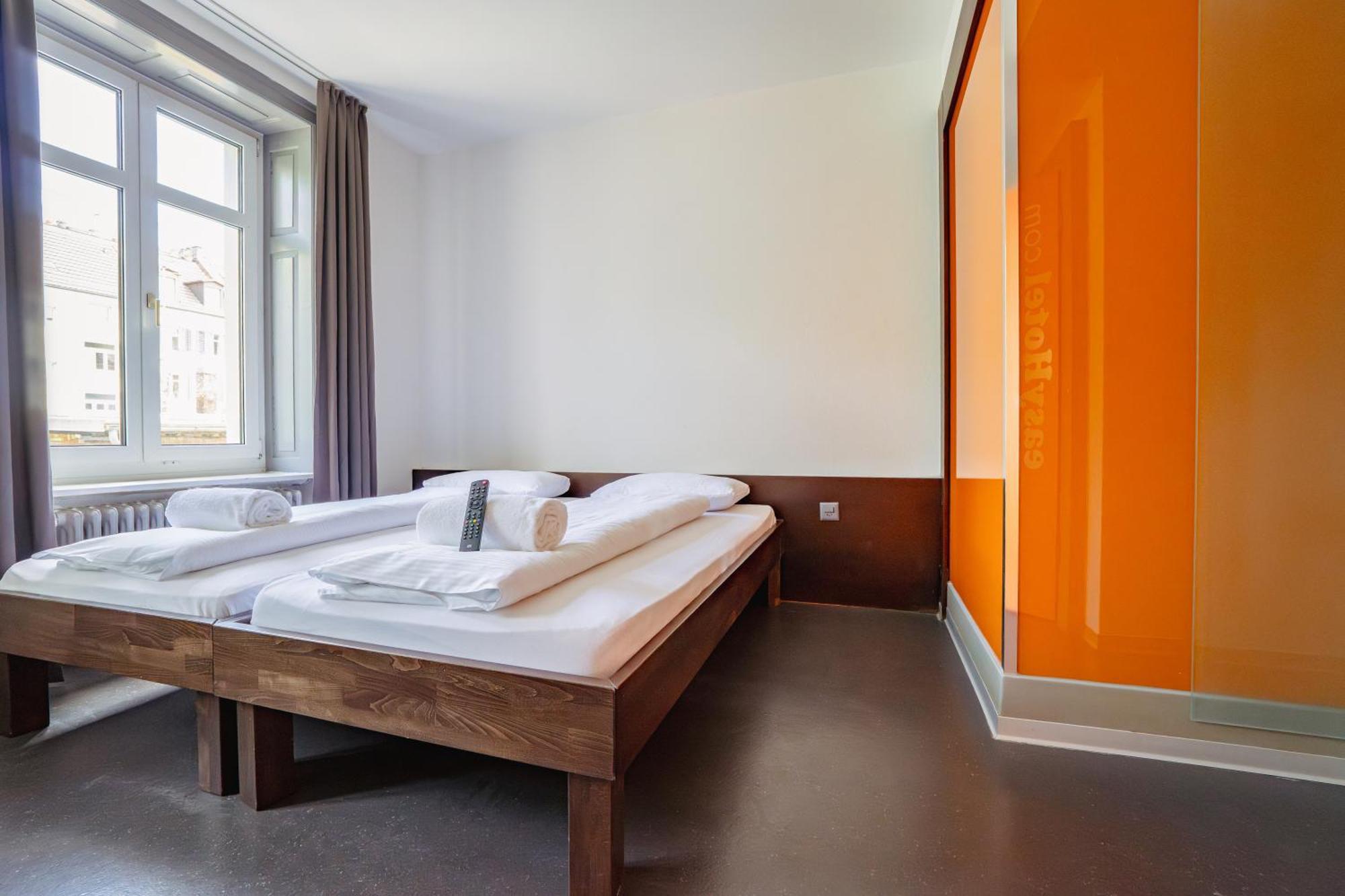 Easyhotel Centre Hotel 2*