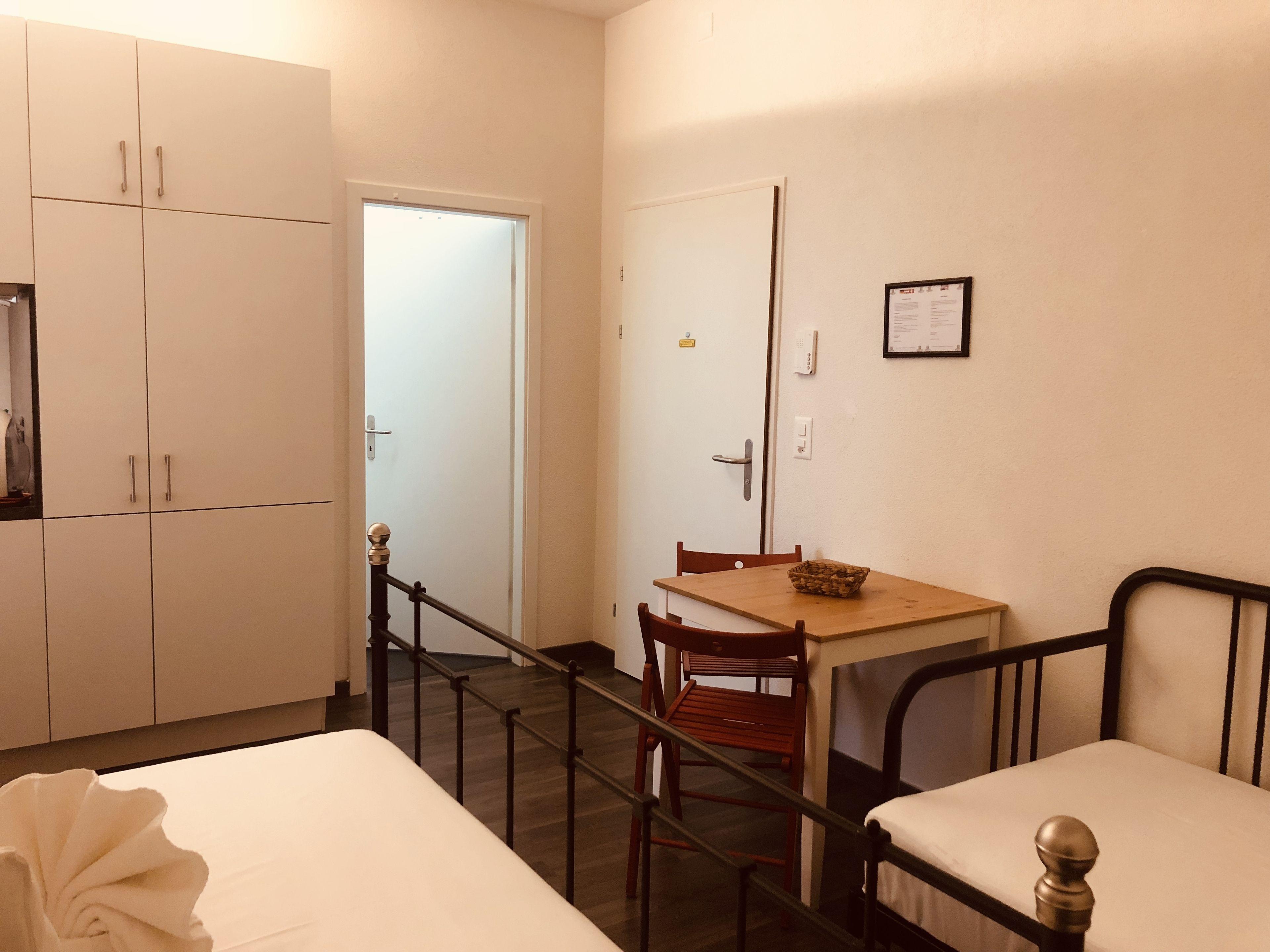 Inside Five Aparthotel 3*