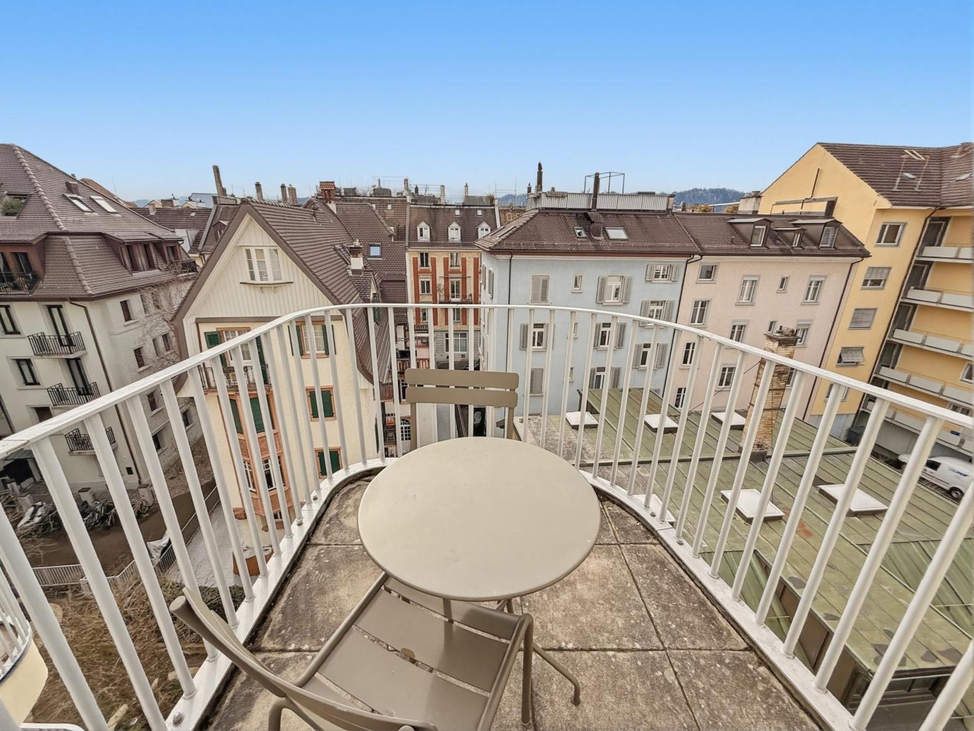 Comfortable 1br Flat At Great Location - Baron 44 *