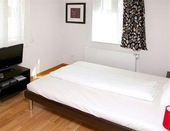 Swiss Star District 4 - Contactless Self Check-in Apartment *