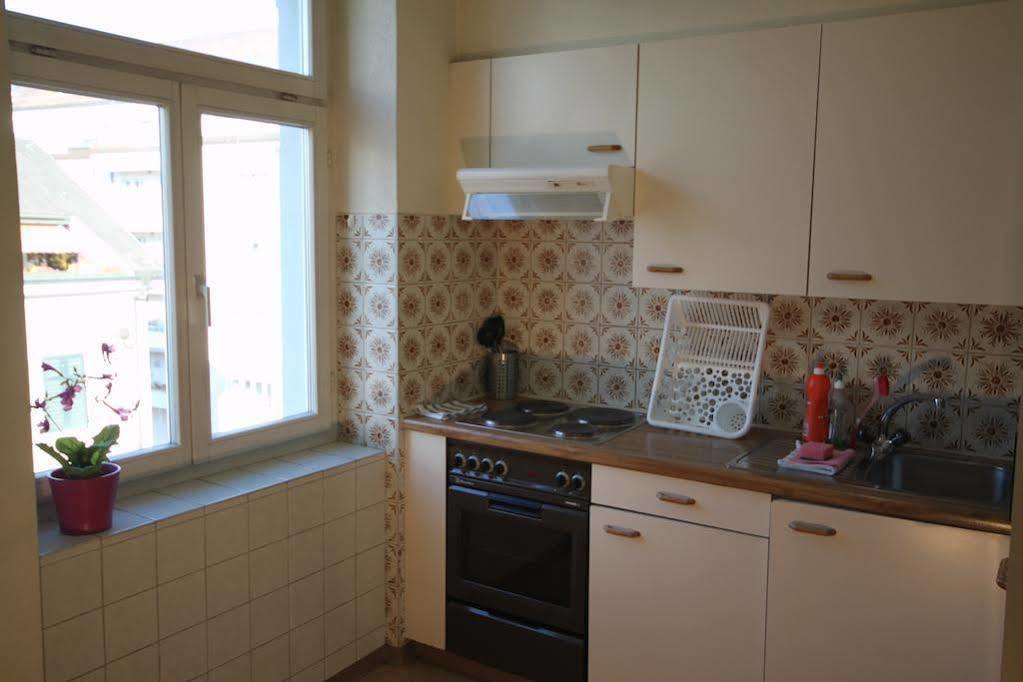 Apartment Hitrental Seefeld - Kreuzstrasse Zurich