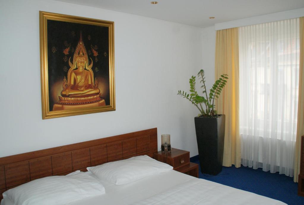 Regina Hotel