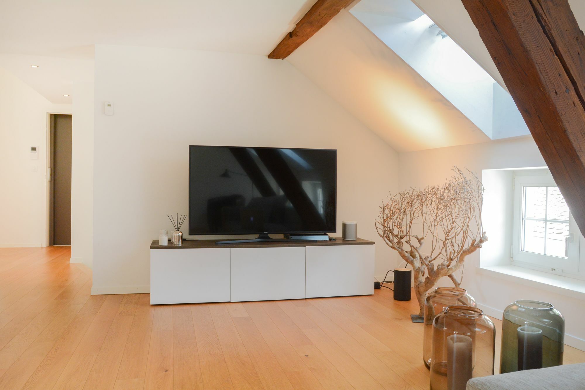 Airhome Limmatquai River View Zurich
