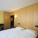 Hotel X-tra 3*
