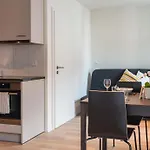Hitrental Central Station Apartment
