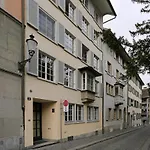 Charming Studio In The Old Town - Uz3