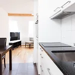 Swiss Star Longstreet - Self Check-in Apartment Zurich