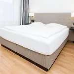 Swiss Star Longstreet - Self Check-in Apartment