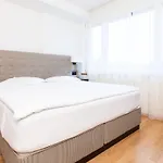 Apartment Swiss Star Longstreet - Self Check-in Zurich