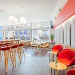 Hotel Marta - 1950\'S Architecture In Zurich\'S Vibrant Old Town, Near Main Station