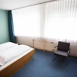 X-tra Hotel 3*