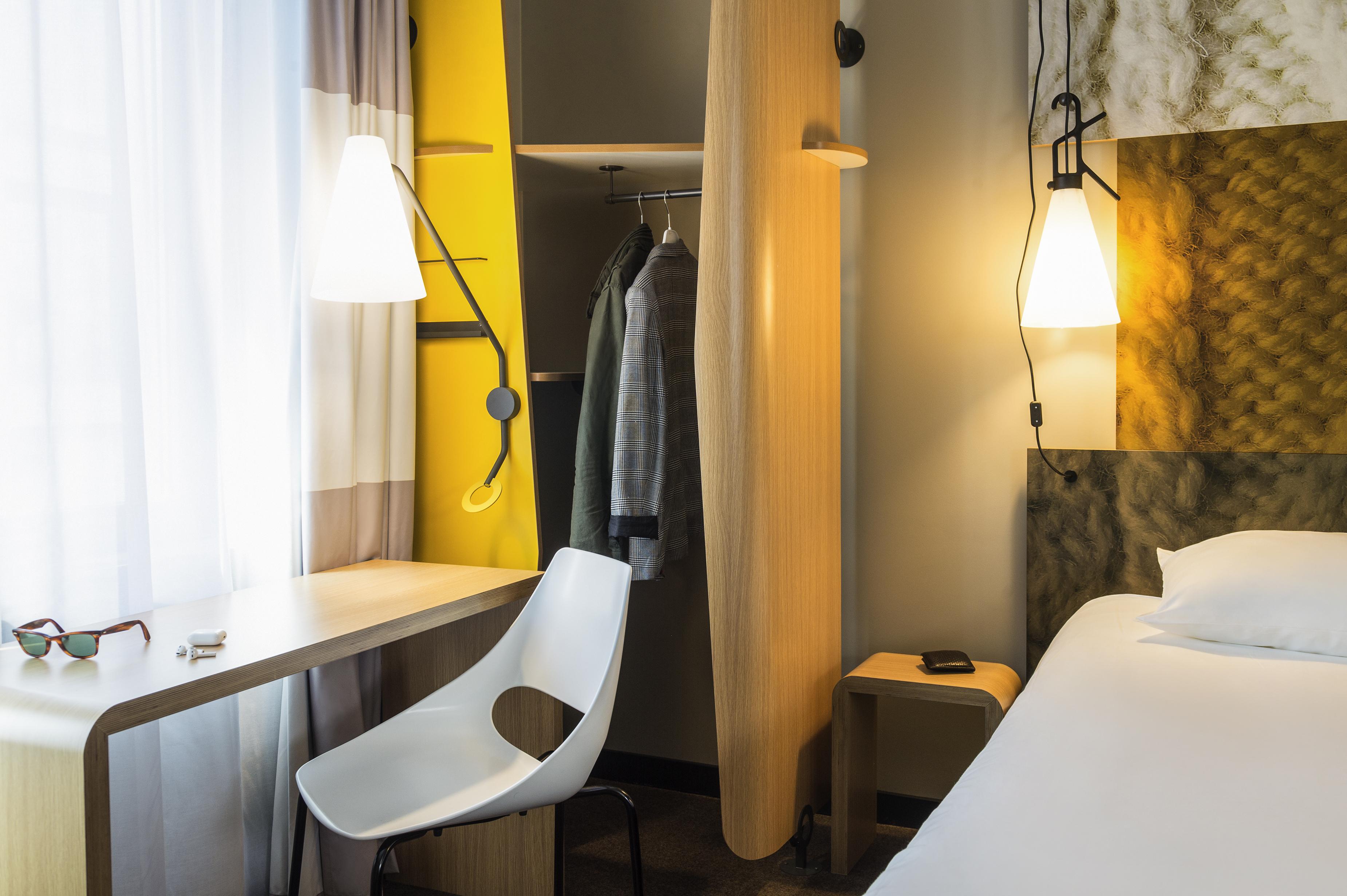 Hotel Ibis City West 3*