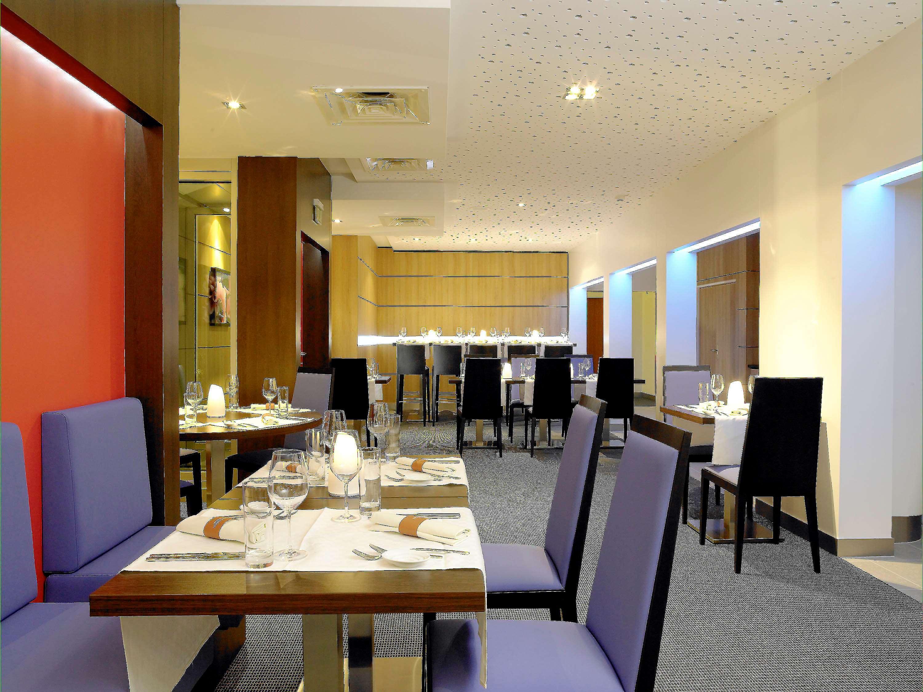 Hotel Novotel City West 4*