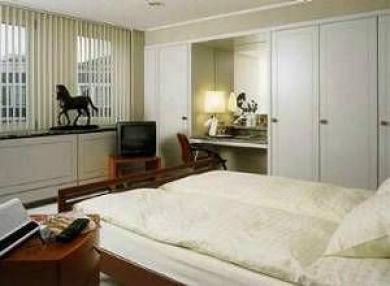 Hotel Ema House